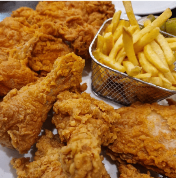 Halb gebraten Hähnchen